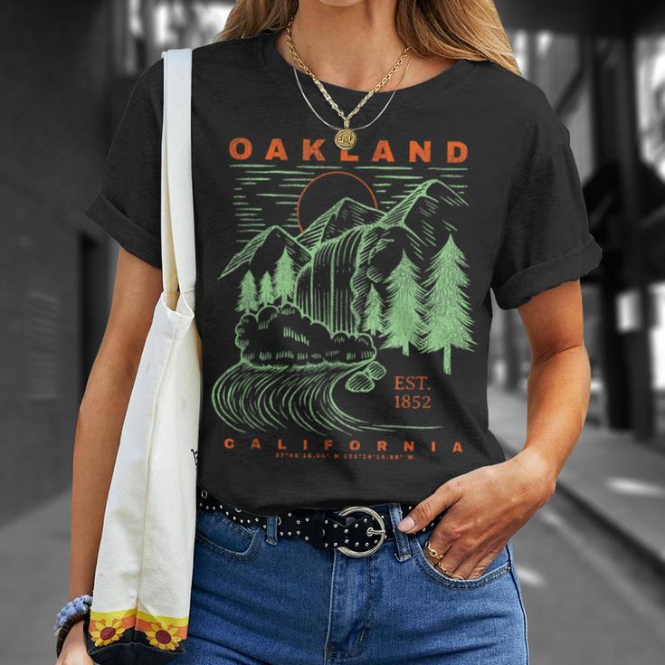 オークランド カリフォルニア クール 旅行 お土産 素朴 オークランド Tシャツ 彼女への贈り物