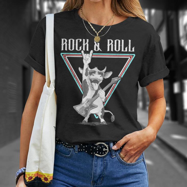 ギター付きロックンロール牛 Tシャツ 彼女への贈り物