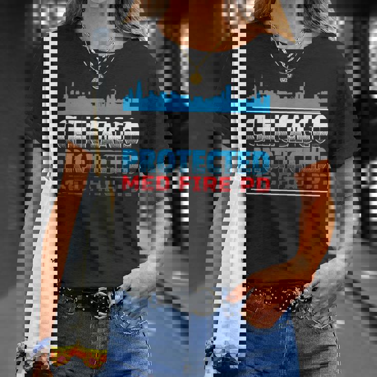 シカゴ・プロテクテッド Med Fire Pd シカゴファン向け Tシャツ 彼女への贈り物