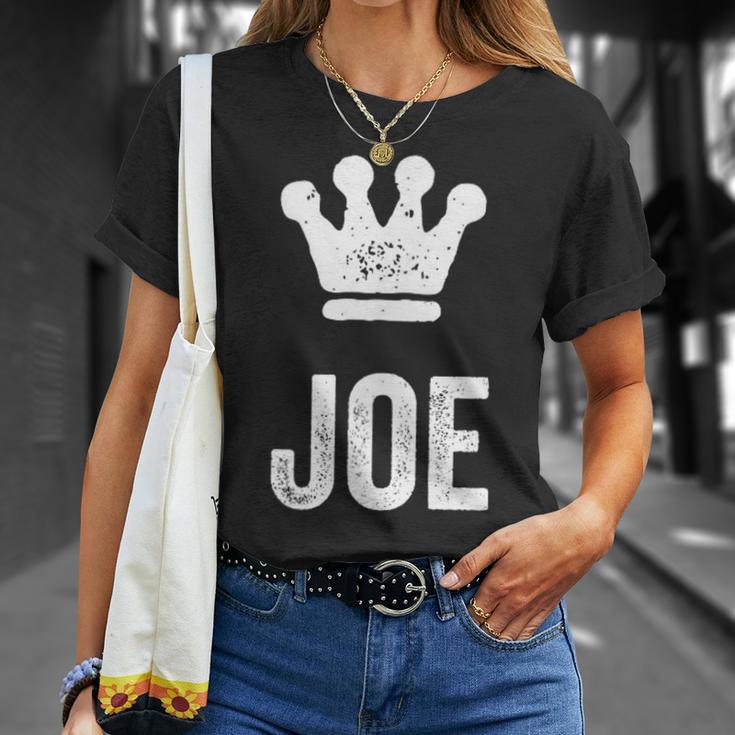 ジョー・ザ・キングクラウン＆ネーム・デザイン・フォー・メンズ・フォー・メンズ Tシャツ 彼女への贈り物