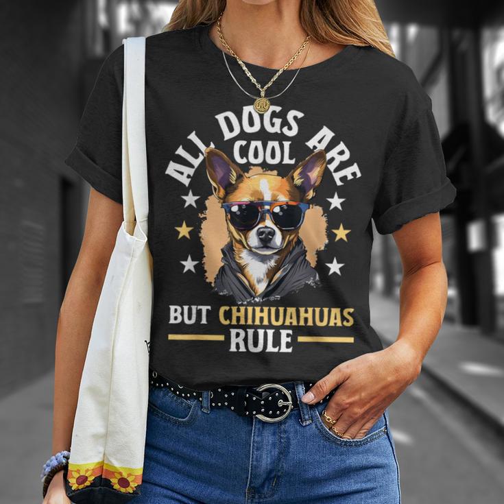 チワワ 犬種 ペット 全犬はかっこいいけどチワワのルール Tシャツ 彼女への贈り物