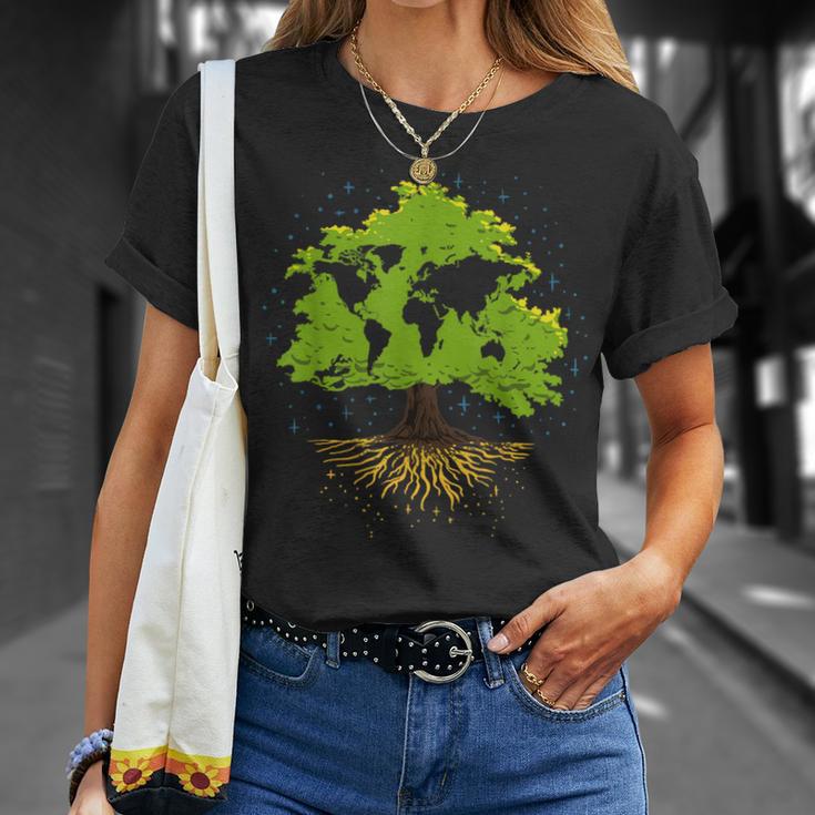 ツリー世界地図自然愛好家アーボリスト庭師 Tシャツ 彼女への贈り物
