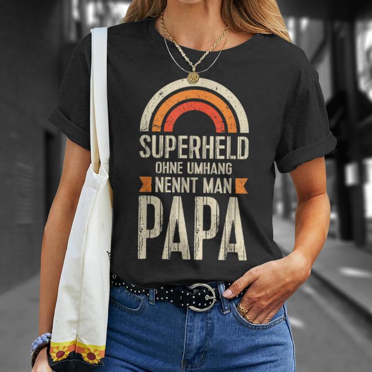 ドイツ語でケープなしのお父さんスーパーヒーロー、父の日 Tシャツ 彼女への贈り物