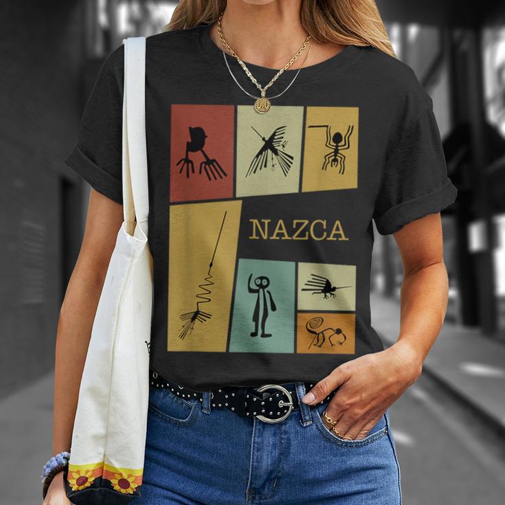 ナスカラインペルー、ペルーペルー。 Tシャツ 彼女への贈り物