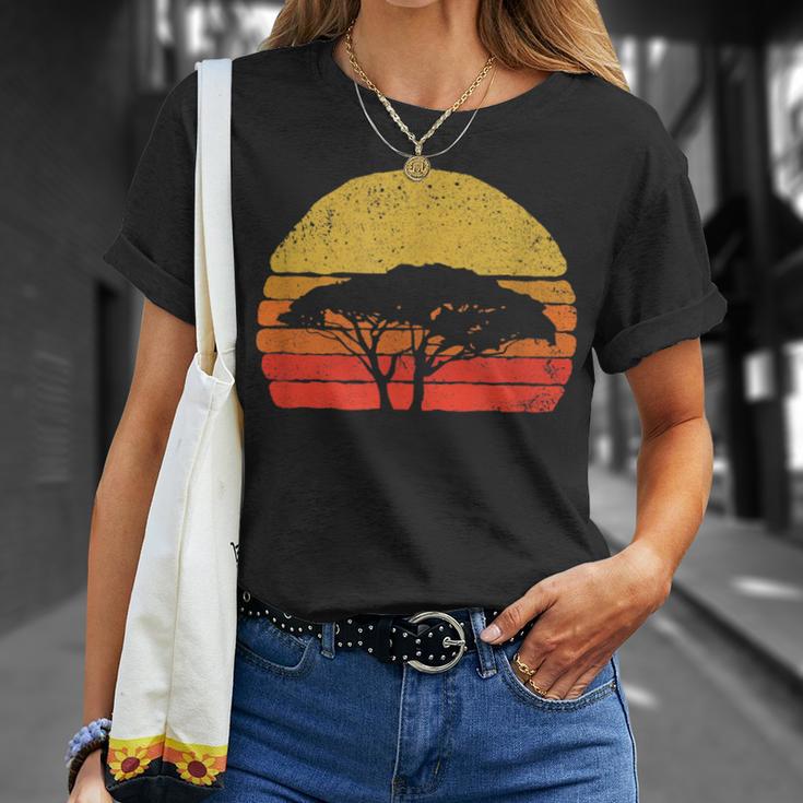 ビンテージ アウトドア サン サバンナ ツリー ミニマリスト サンセット Tシャツ 彼女への贈り物