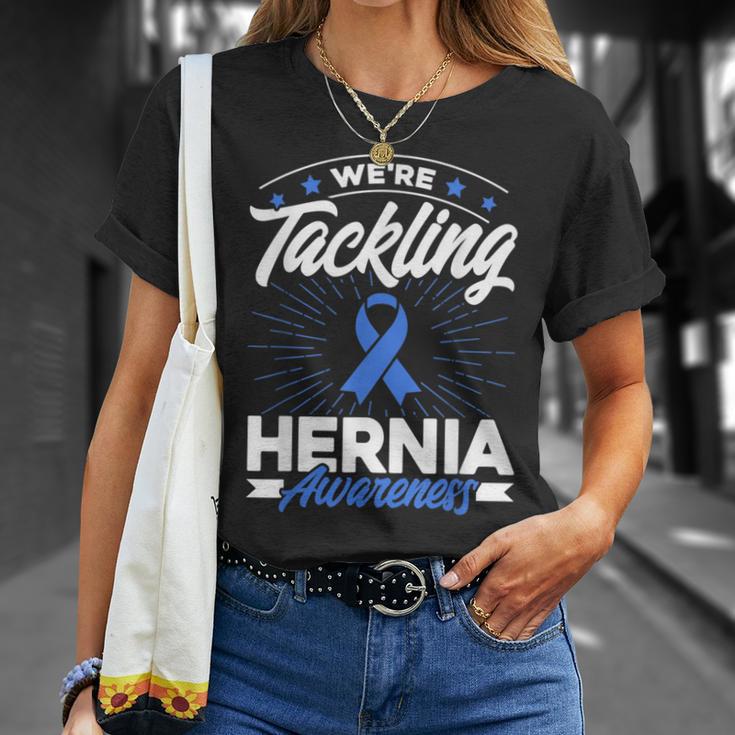 ヘルニアを詰め込んでいます。 Tシャツ 彼女への贈り物