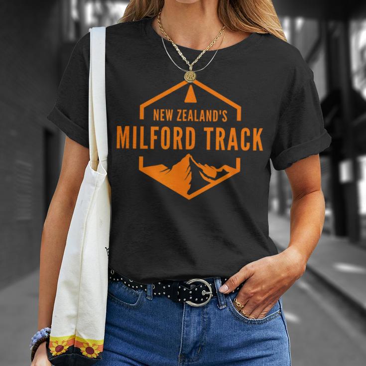 ミルフォードトラック Tシャツ 彼女への贈り物