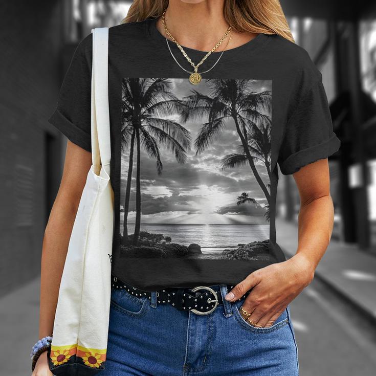 ヤシの木の白黒写真 夕焼けビンテージ写真 Tシャツ 彼女への贈り物