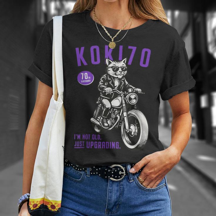 古希祝い バイク好き 猫好き 父 男性 クラシックバイク 70歳 I'm Not Old Just Upgrading Tシャツ 彼女への贈り物