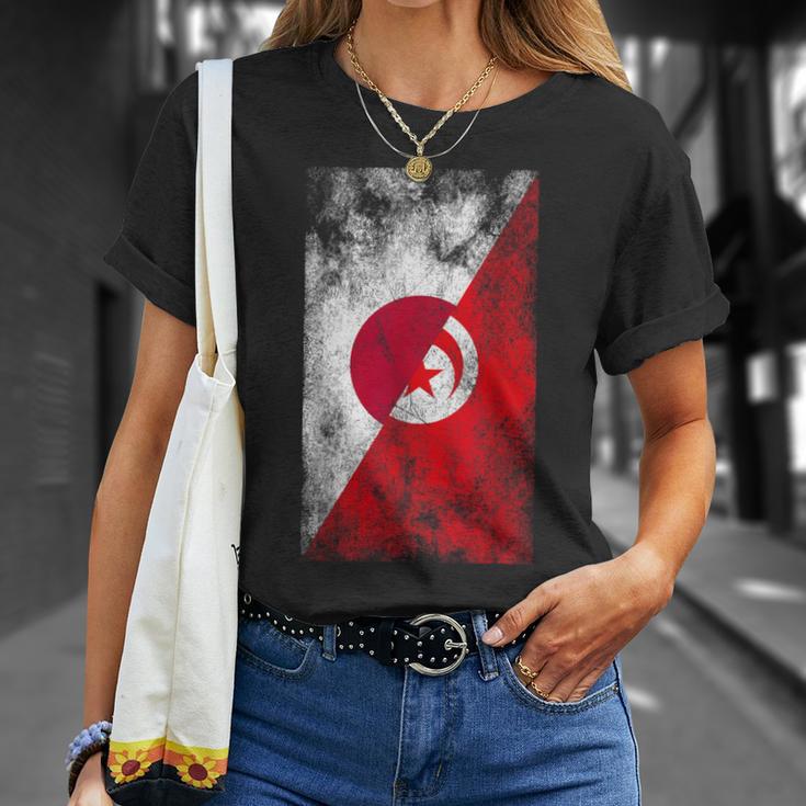 日本チュニジア国旗 日本のチュニジア。 Tシャツ 彼女への贈り物