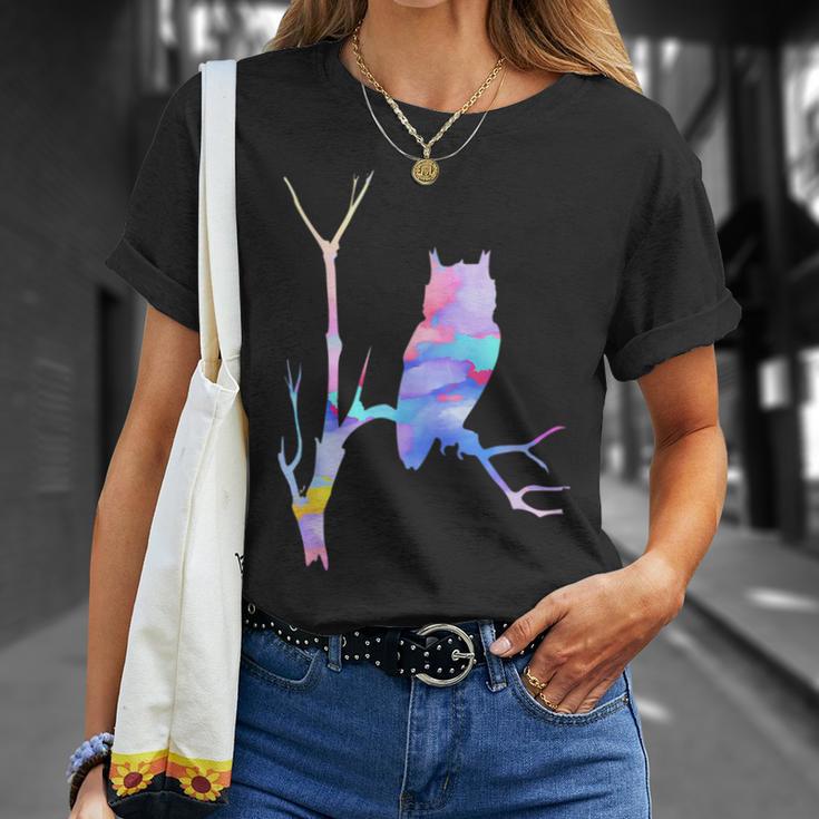 水彩フクロウsiitingツリーバードウォッチングアートバード Tシャツ 彼女への贈り物