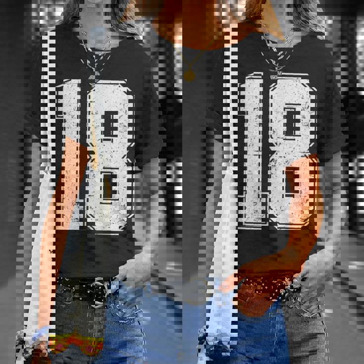 番号18シャツ、番号付き ヴィンテージ 18歳の誕生日 Tシャツ 彼女への贈り物