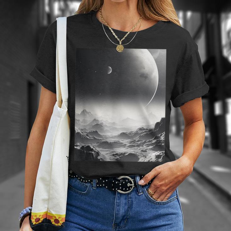 白黒写真 火星月&宇宙写真 Tシャツ 彼女への贈り物