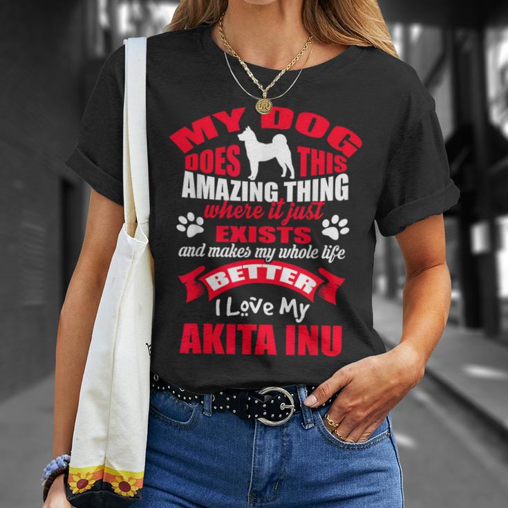 私は私の秋田犬が大好きです 犬の面白い子犬の恋人 Tシャツ 彼女への贈り物