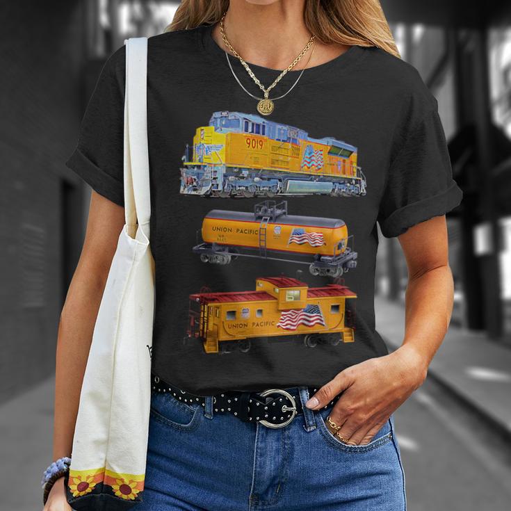 貨物列車 エンジン タンカー 車掌 Tシャツ 彼女への贈り物