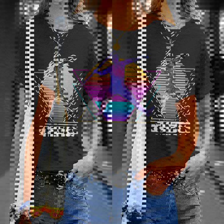 陸上競技 やり投げ スポーツ レトロ ヴィンテージaporwave 90 年代 Tシャツ 彼女への贈り物