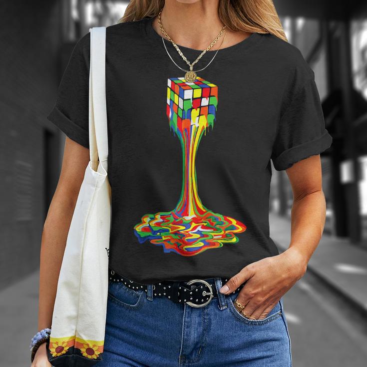 面白い溶けるルービックルービックスルービックスプレイヤーキューブ愛好家。 Tシャツ 彼女への贈り物