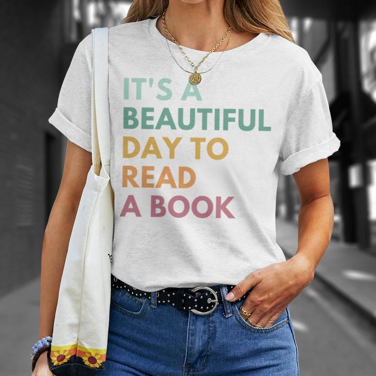 It's A Beautiful Day To Read A Book T-Shirt Gifts for Her