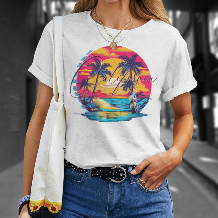 Los Angeles California、サーフィンサーフボードレトロ Tシャツ 彼女への贈り物