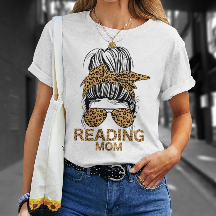 Reading Mom Books Lover Mom Library Mother's Day T-Shirt Gifts for Her Reading Mom Books Lover Mom Library Mother's Day T-Shirt Gifts for Her