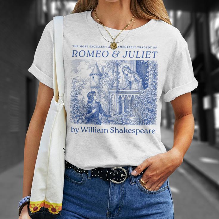 Romeo Juliet Shakespeare Hamlet Book Lover Bookworm Cute T-Shirt Gifts for Her