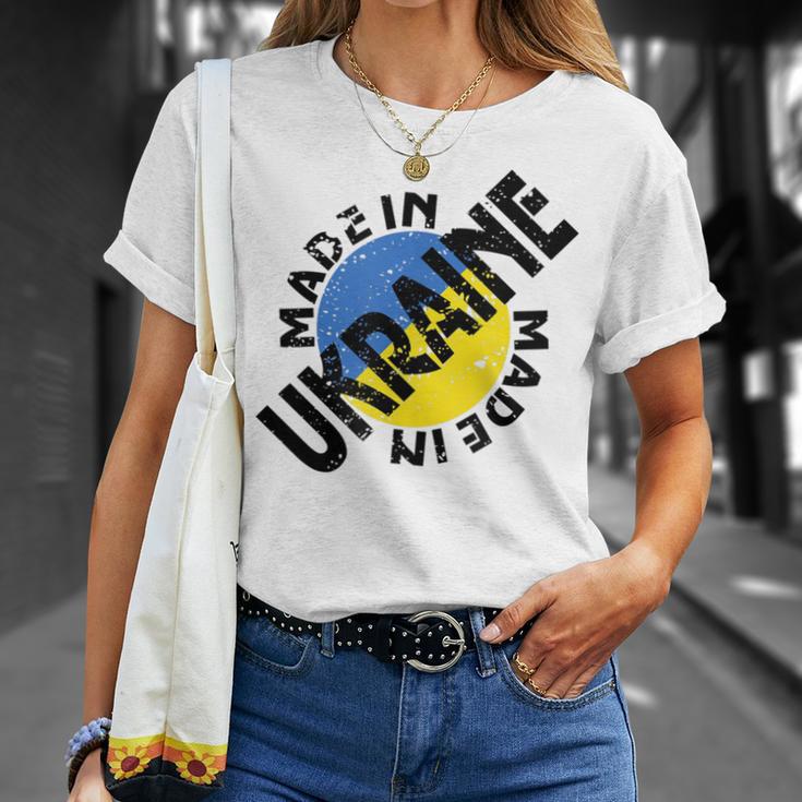 ウクライナ製 ウクライナの強いビシバンカ。 Tシャツ 彼女への贈り物