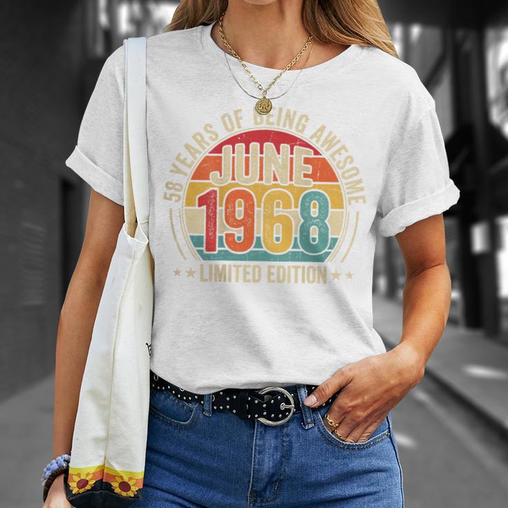 オンバック 1968年6月から素晴らしいヴィンテージレトロ58歳の誕生日 Tシャツ 彼女への贈り物