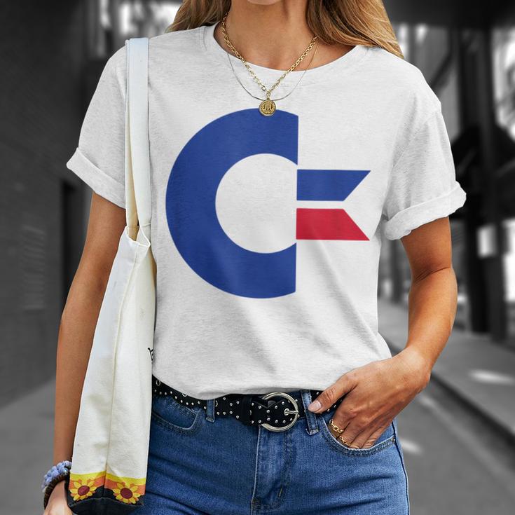 コモドール C64 大文字 ブルーレッド Tシャツ 彼女への贈り物