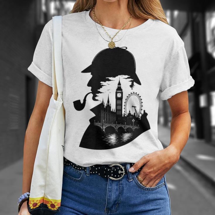 シャーロックホームズ&ロンドンのスカイラインシルエットギフト Tシャツ 彼女への贈り物