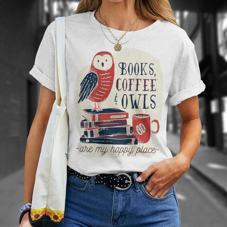 バックプリントの本、コーヒー、フクロウのおかしな幸せ Tシャツ 彼女への贈り物