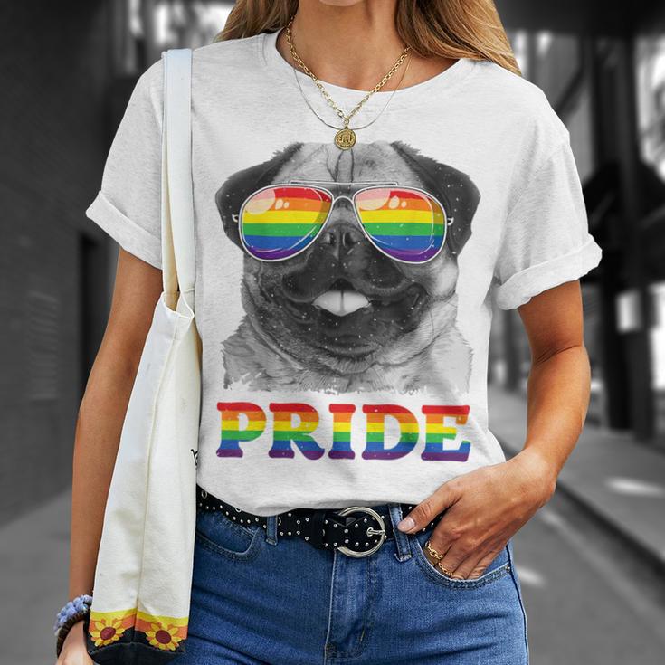 パグ ゲイプライド Lgbt レインボーフラッグ サングラス Lgbtq ギフト 犬 Tシャツ 彼女への贈り物