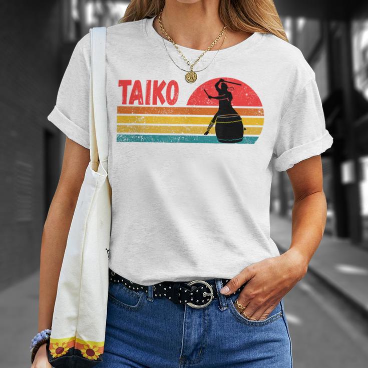 ヴィンテージサンセット太鼓ドラマー Tシャツ 彼女への贈り物