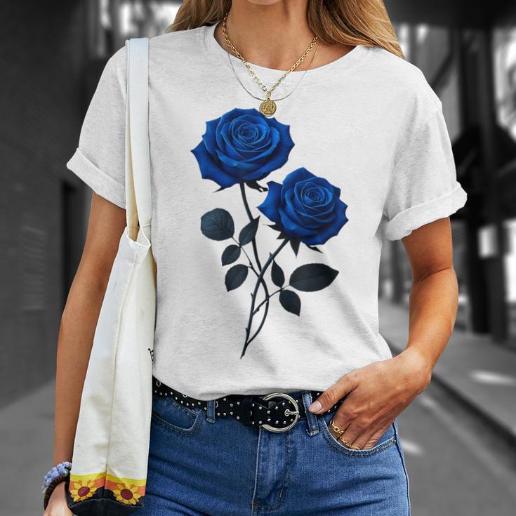青いバラ 花 カップル ゴシック ファンタジー 花 美的 アート Tシャツ 彼女への贈り物