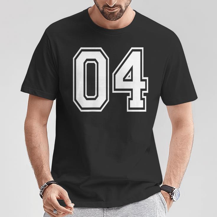 04番のスポーツチームスタイル。ホワイト。 Tシャツ 面白い贈り物