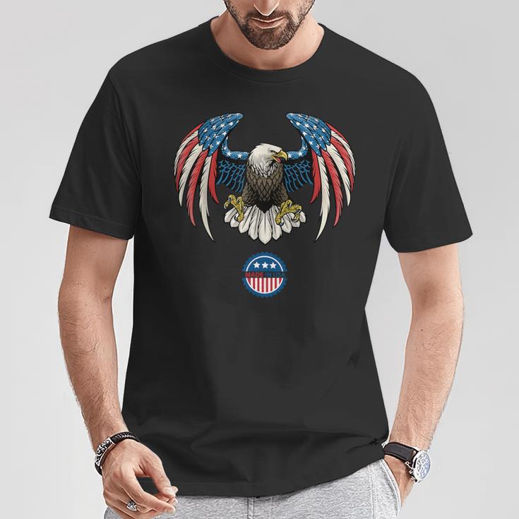 Abstract Unitedtates Of America Wild Eagle With Usa Flag Tシャツ 面白い贈り物