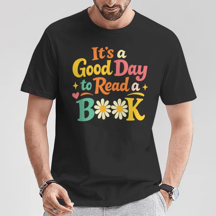 Cheerful Good Day To Read A Book Cozy Warm Bookworm T-Shirt Unique Gifts