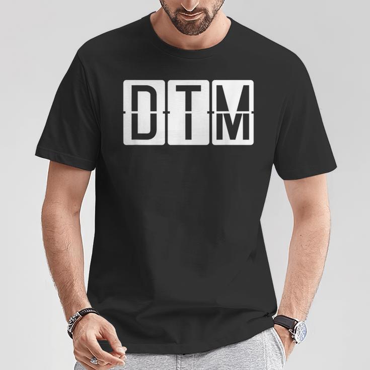 Dtmドルトムント空港コード 空港&旅行 Tシャツ 面白い贈り物
