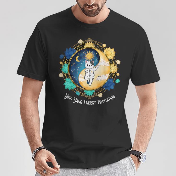 Life Happens 太極拳は猫陰陽エネルギー瞑想を助ける Tシャツ 面白い贈り物