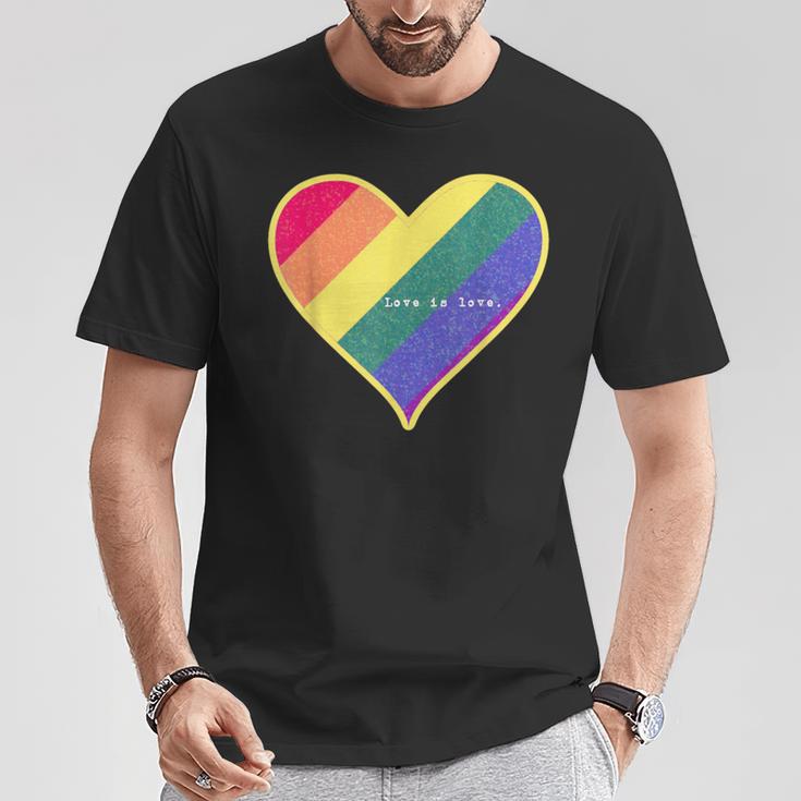 Love Is Love レインボーハート Tシャツ 面白い贈り物