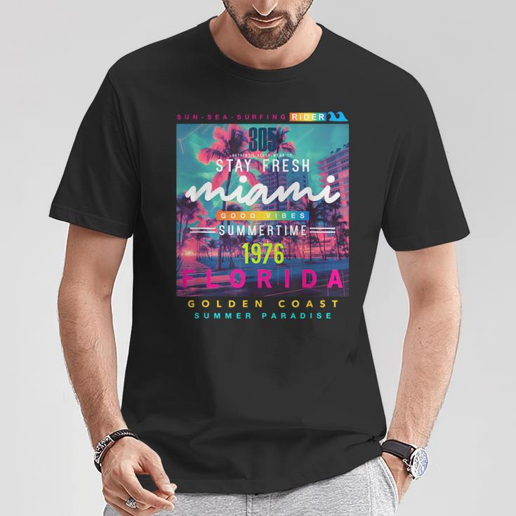 I Love Miami & Miami Loves Me Cool Miami Illustration Tシャツ 面白い贈り物