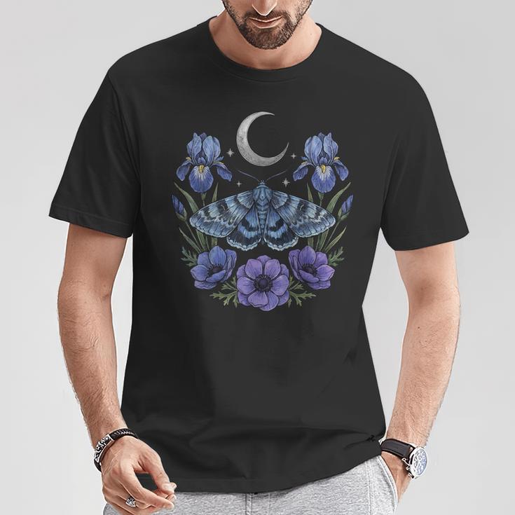 Moth Goblincore Aesthetic Cottagecore T-Shirt Funny Gifts