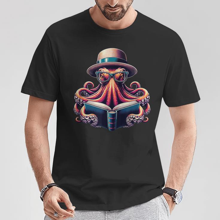 Octopus Reading Book Kraken Bookworm T-Shirt Unique Gifts