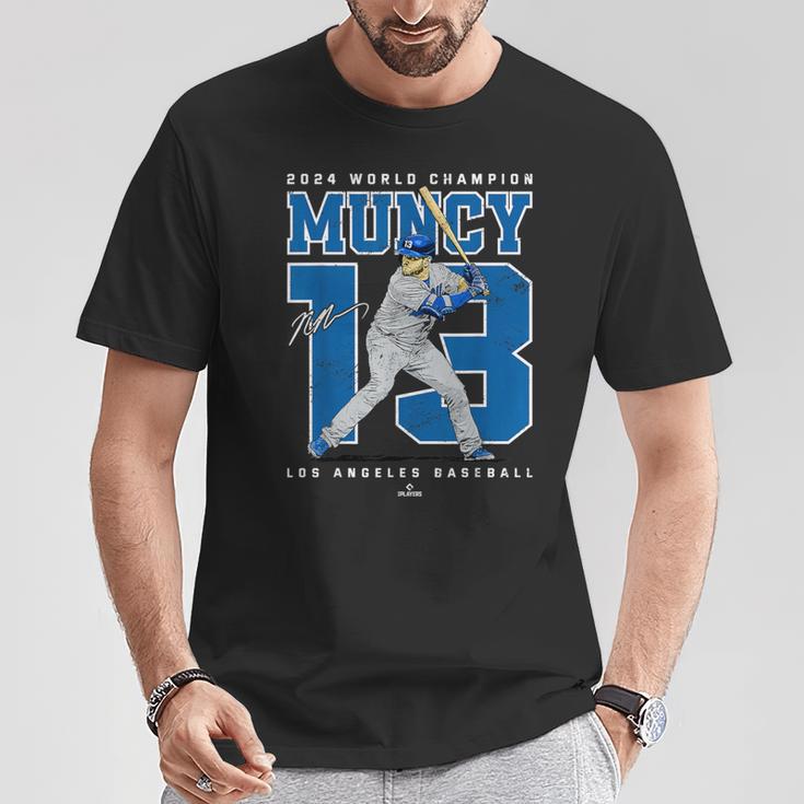 Player Number 2024 World Champion Max Muncy Los Angeles Tシャツ 面白い贈り物