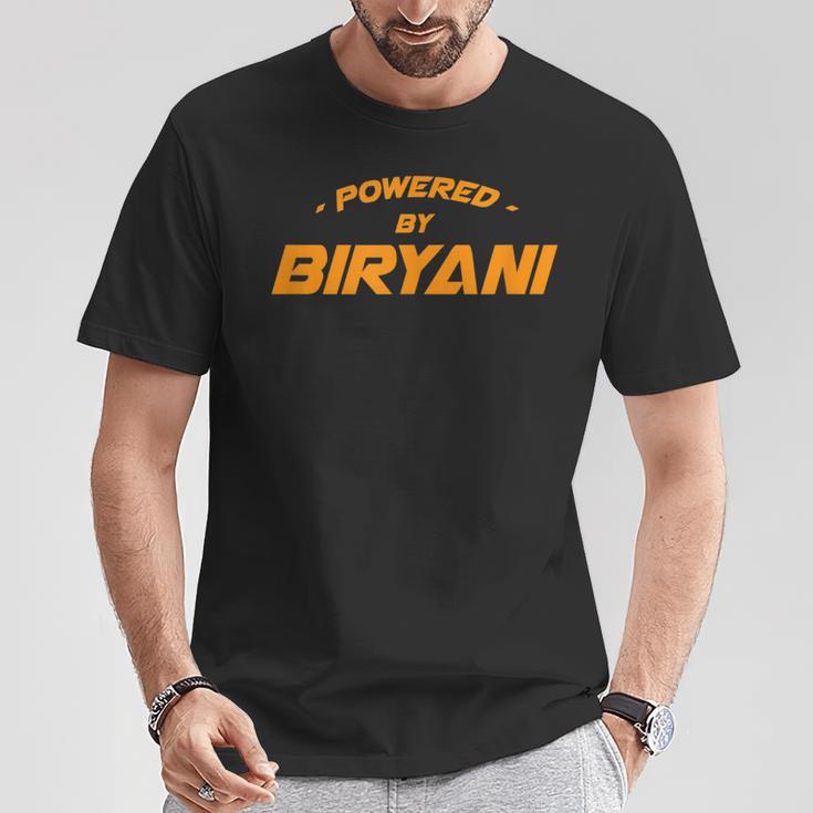 Powered By Biryani グルメ ビリヤニ 食品愛好家 ベリアーニ Tシャツ 面白い贈り物
