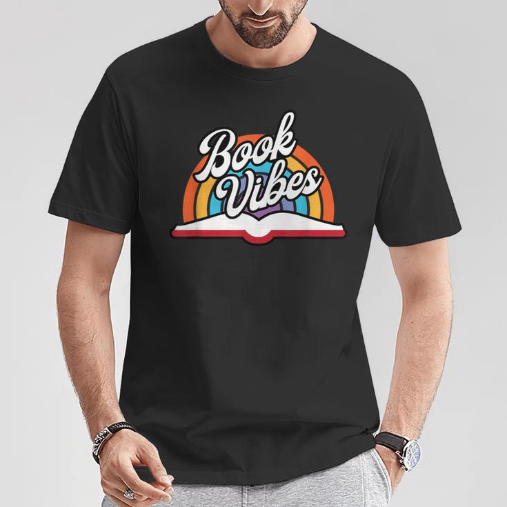 Rainbow Book Vibes Vintage Retro Book Lover & Reading T-Shirt Unique Gifts