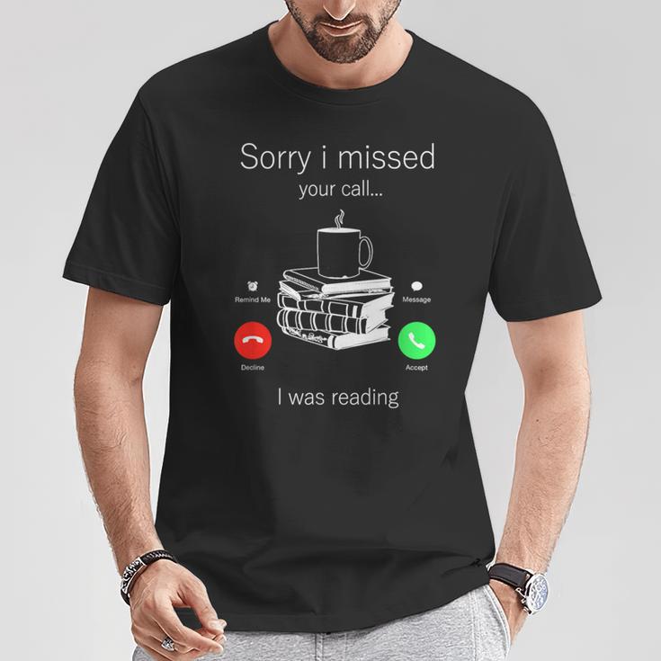 Reading Bookworm Book Lovers Literary Bibliophile Dad Mom T-Shirt Unique Gifts