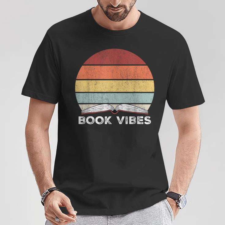 Retro Book Vibes Rainbow For Reading Lovers Vintage T-Shirt Unique Gifts
