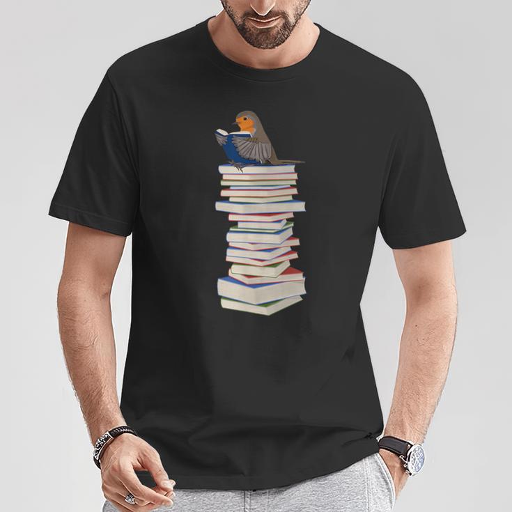 Robin Bird Reads Books Garden Backyard Birds T-Shirt Unique Gifts