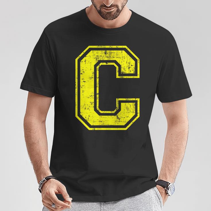アルファベット C 大文字 イニシャル クラシック 学校 カレッジ Tシャツ 面白い贈り物