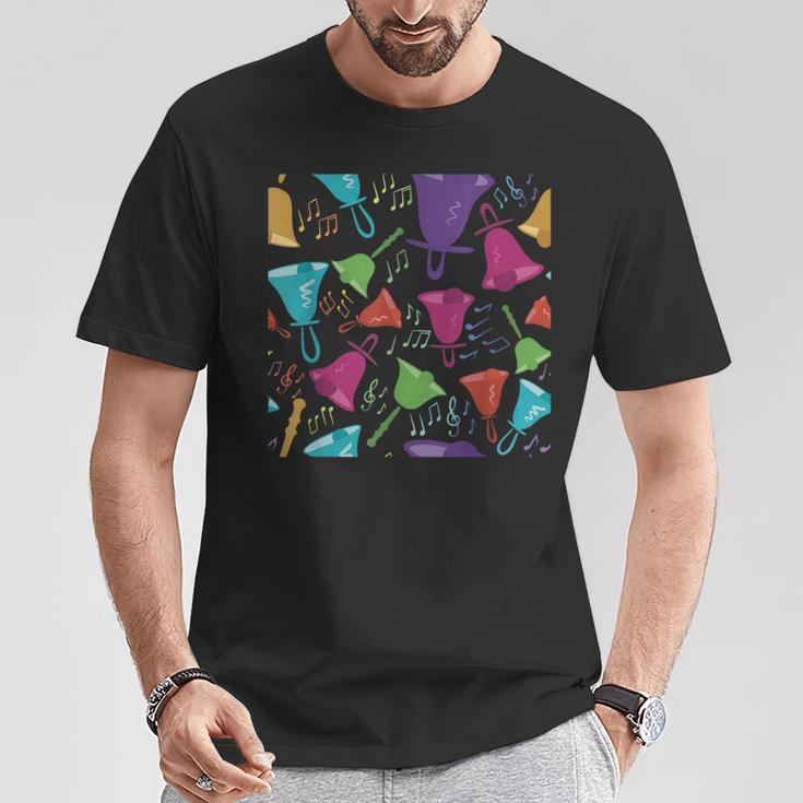 カラフルなハンドベルとメモ柄。 Tシャツ 面白い贈り物